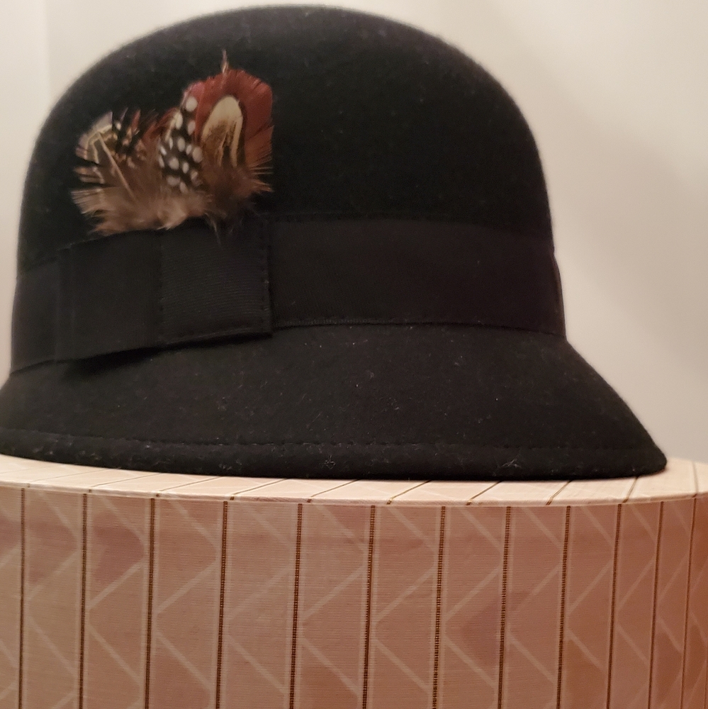Hat - Picture 2 of 2